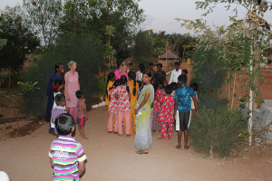 Vi fikk en varm velkomst på barnehjemmet i Madurai.